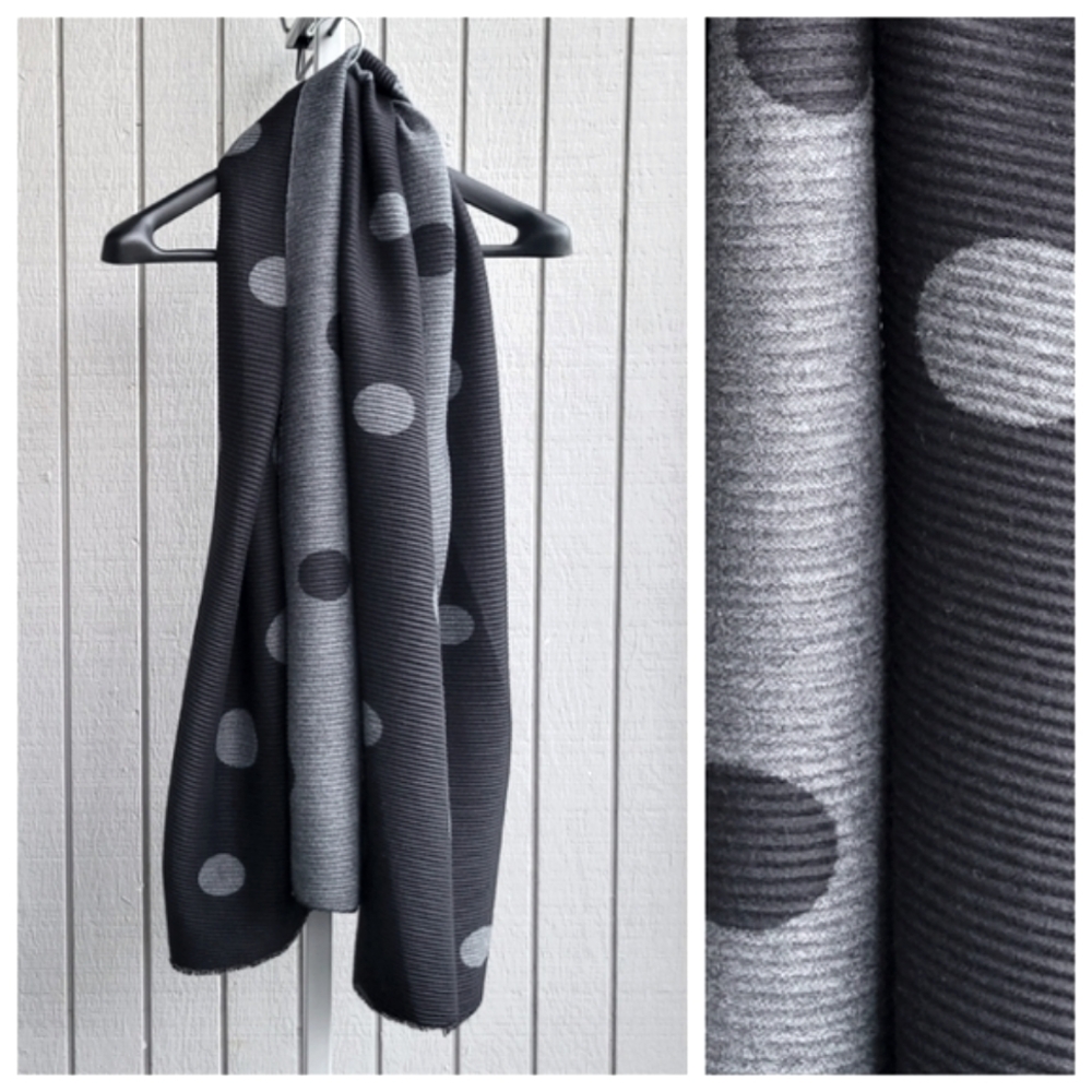 Large Polka-dot Soft Comfy Scarf NWOT black & grey raw edge Shawl